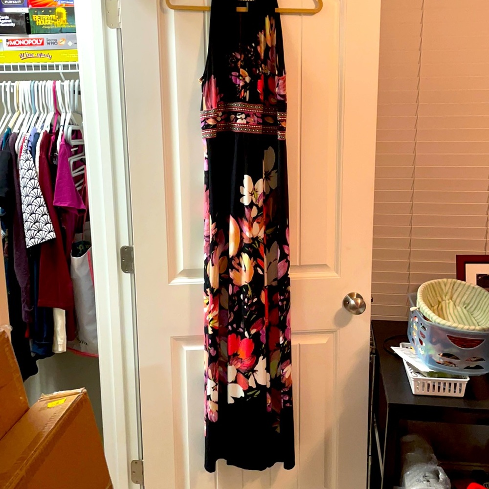 Maxi dress worn once like new